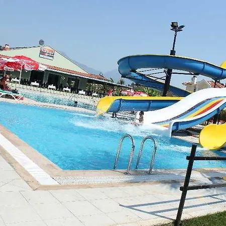 Nazar Garden Hotel 2*